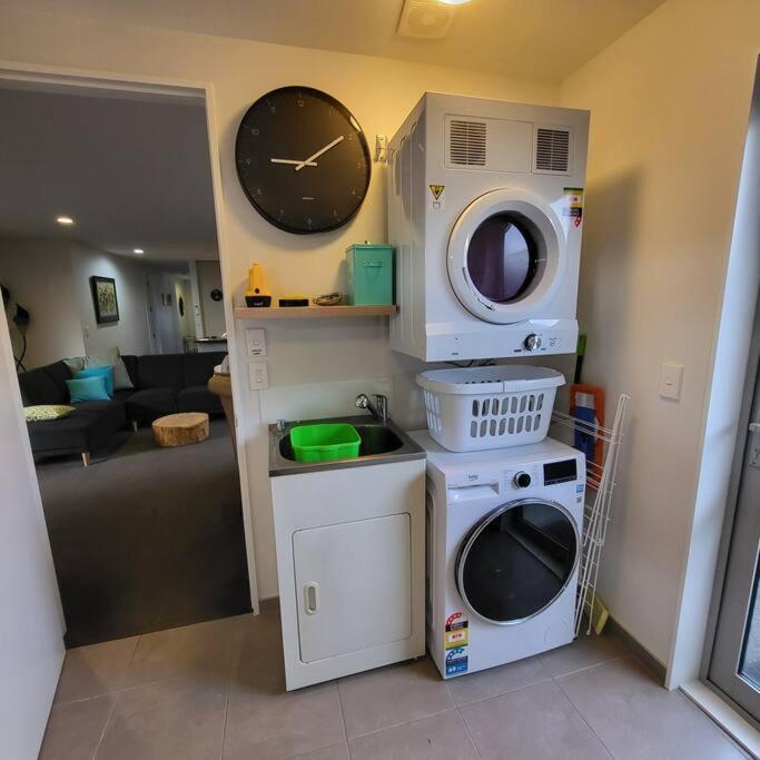 Holiday home Barefoot House Pegasus Nz *