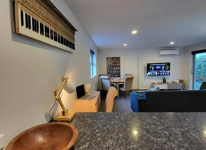 Barefoot Beach House Pegasus Nz