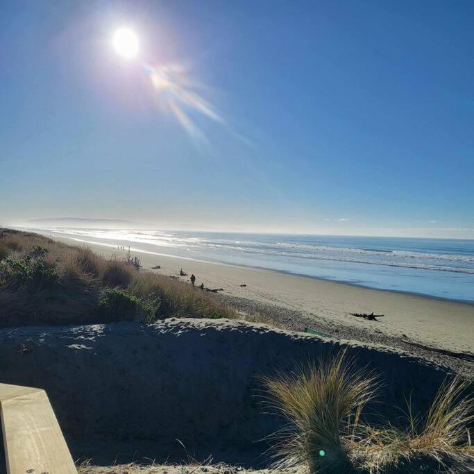 Barefoot House Pegasus Nz Holiday home