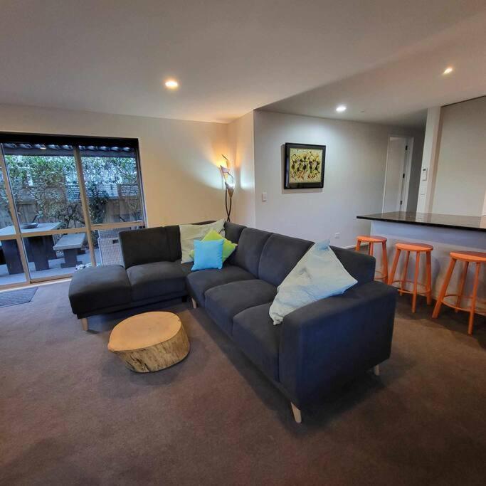 Holiday home Barefoot House Pegasus Nz *
